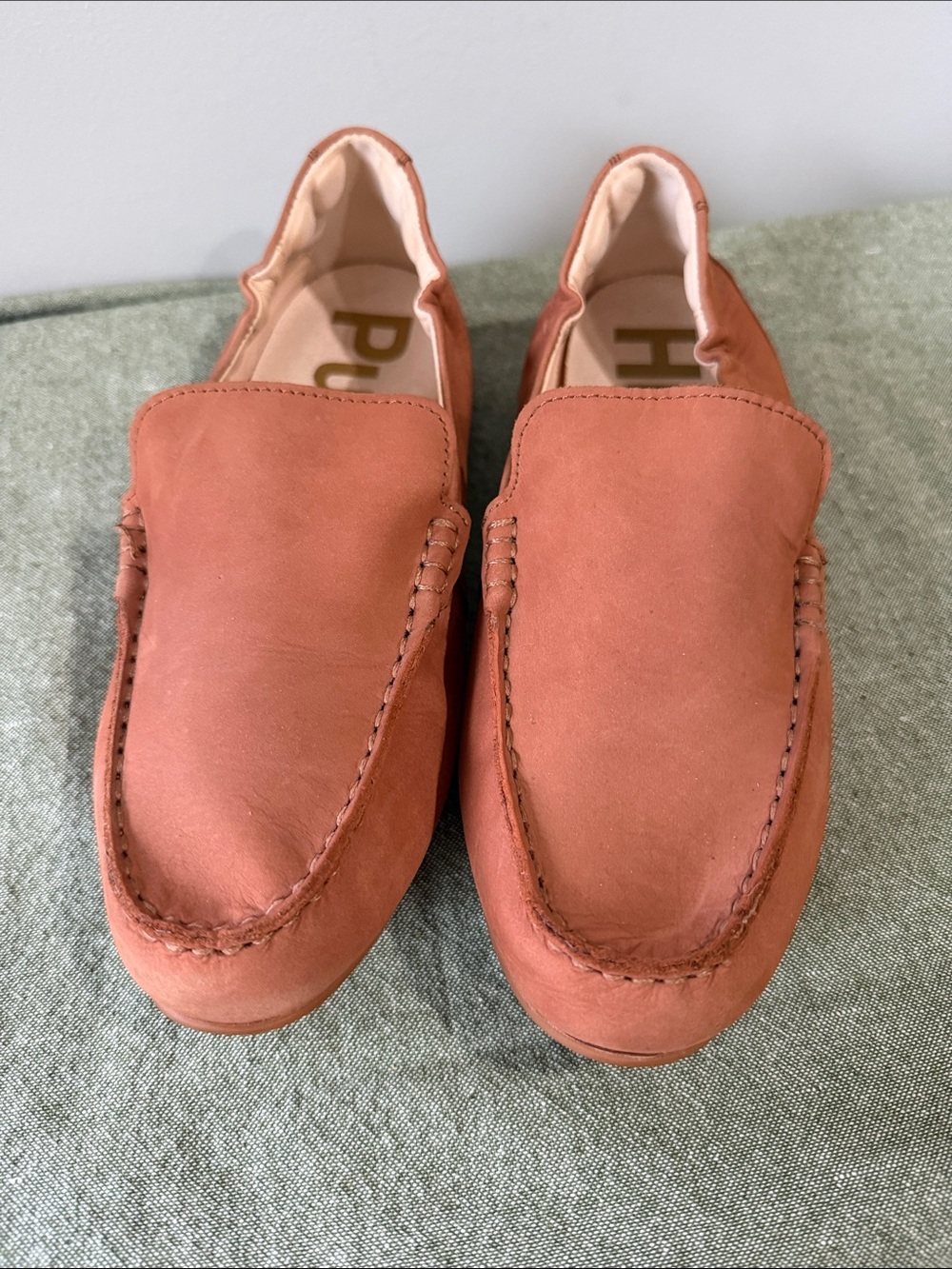 Women’s Slip-On Hush Puppies Leather Loafers in Rust